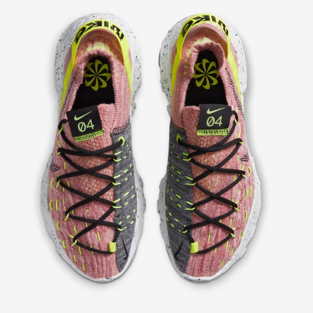 Nike Women's Space Hippie 04 - Light Arctic Pink - Sneakers • 37.5 / 6.5